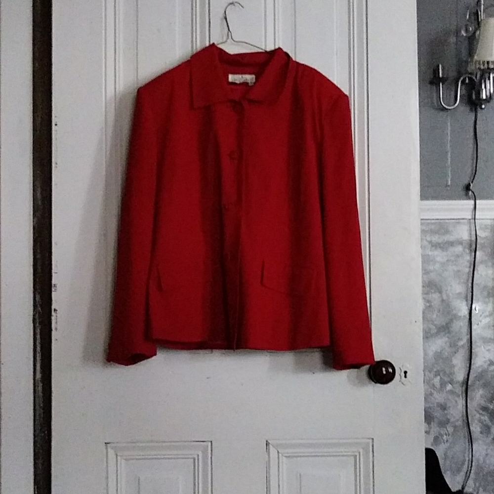 Skirt suit